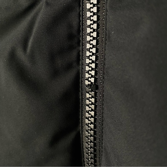 ✨NWT Eddie Bauer Black Glacier Peak Seamless Stretch Down Duffle Coat ✨ - Picture 5 of 7